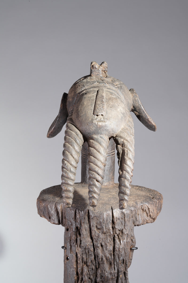 A fragmentary Jukun shoulder mask
