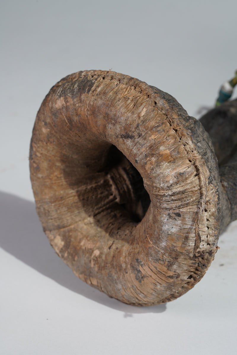 An Attié statue couple