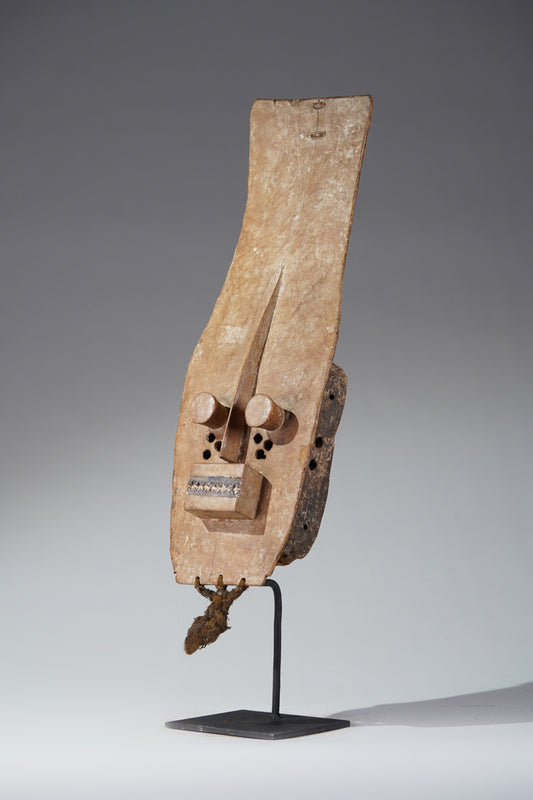 An elegant Grebo mask