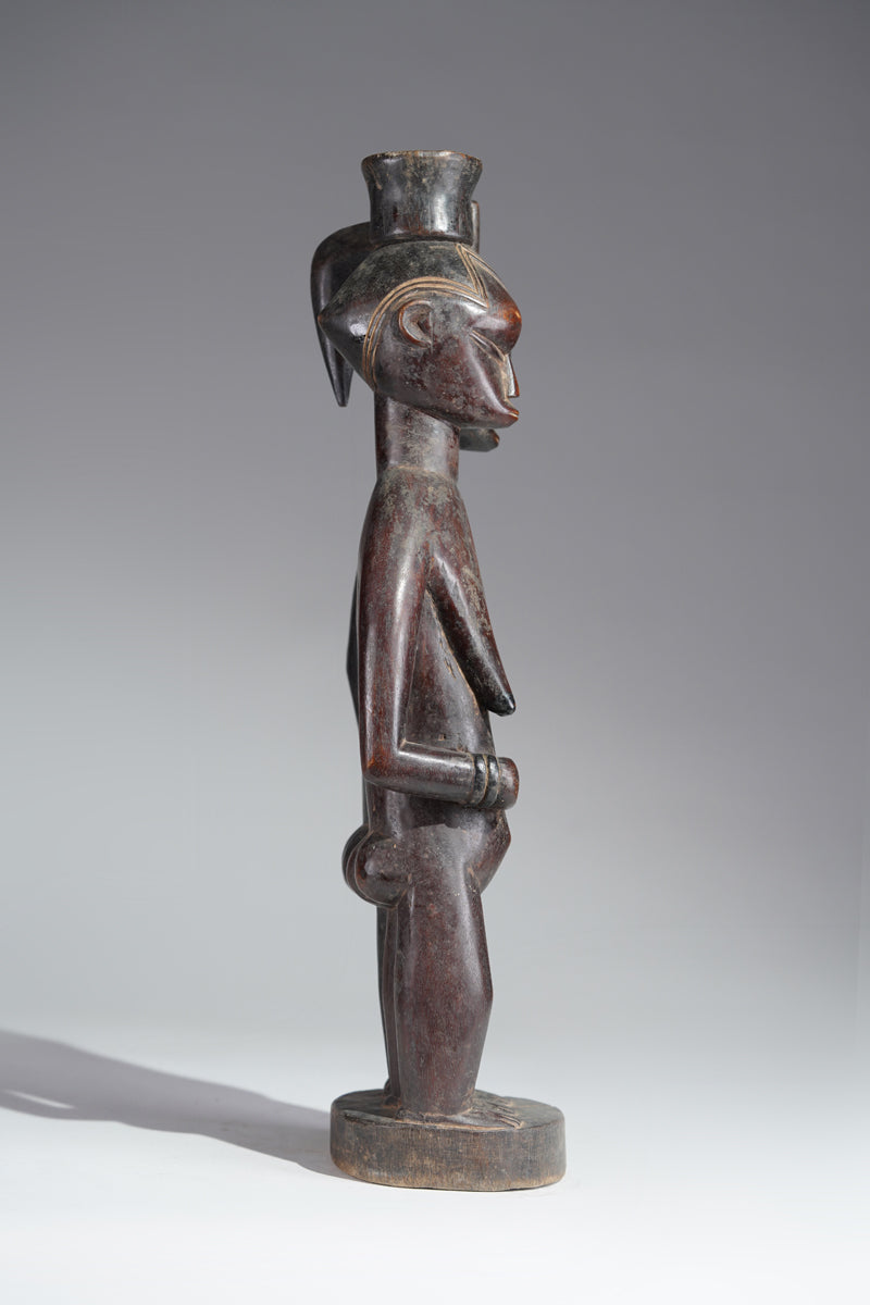 A Guro Marriage sculpture