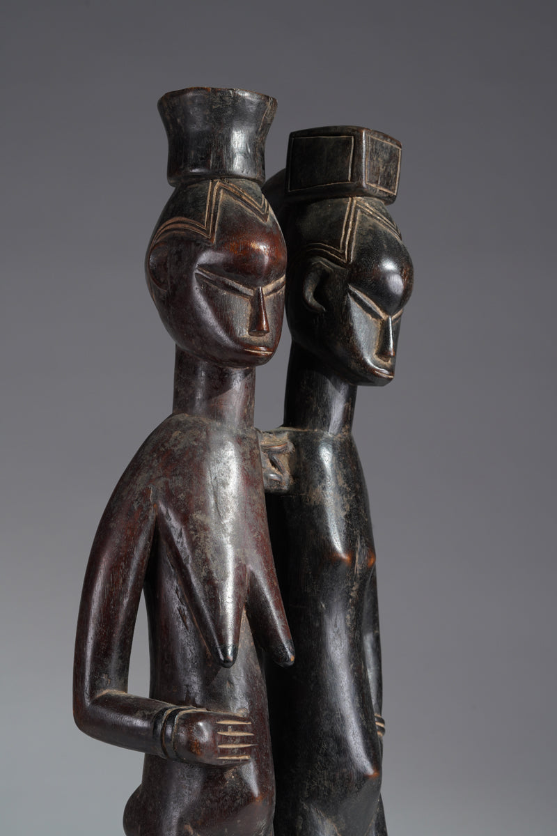 A Guro Marriage sculpture