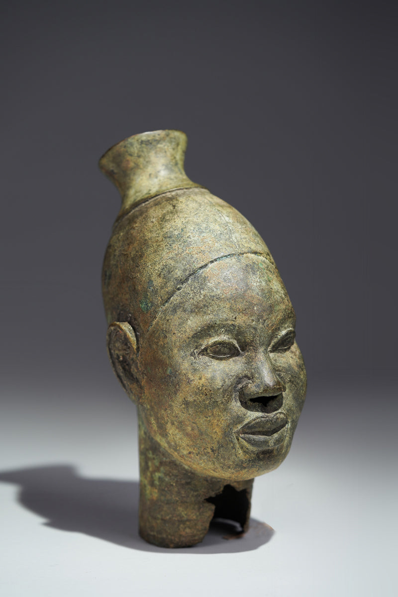 This finely cast bronze head
