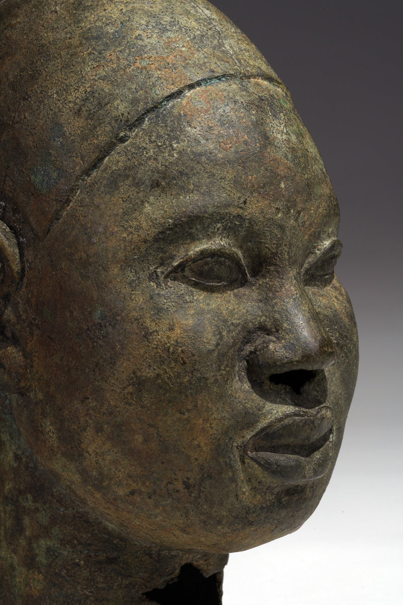 This finely cast bronze head