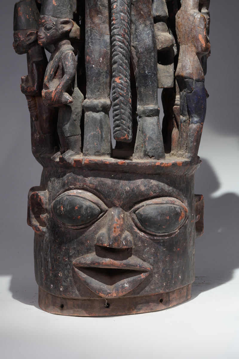 A double-faced Epa mask