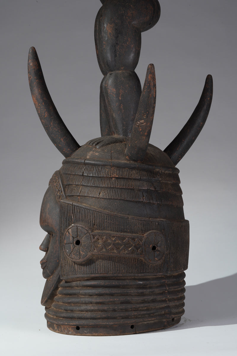 This exceptional helmet mask