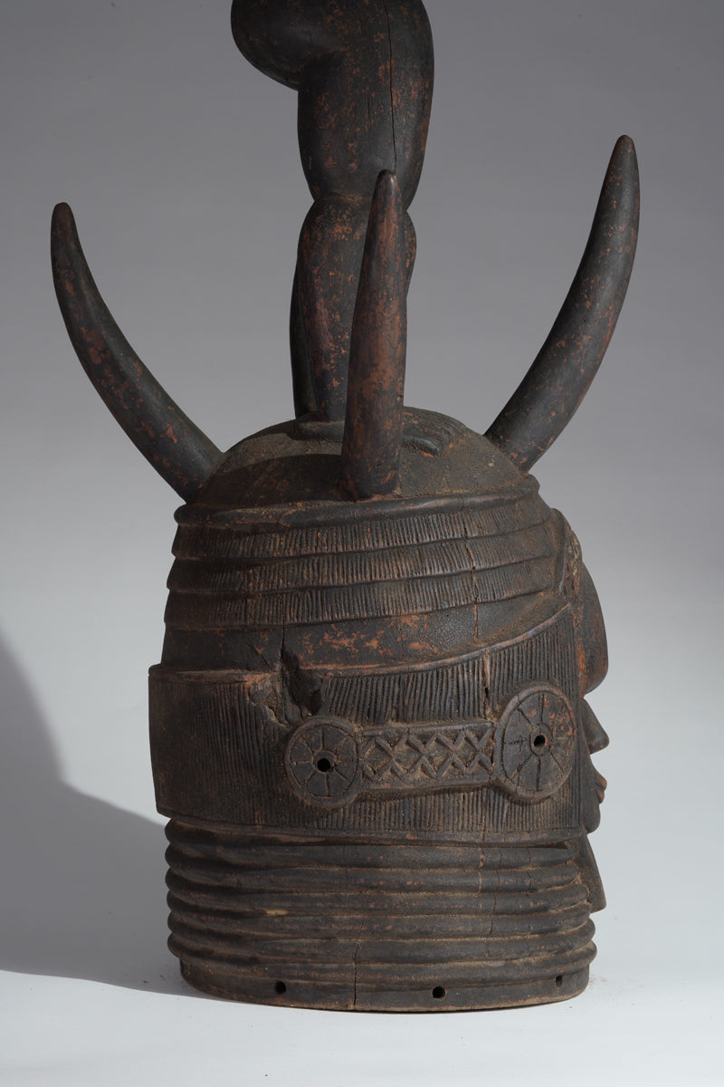 This exceptional helmet mask