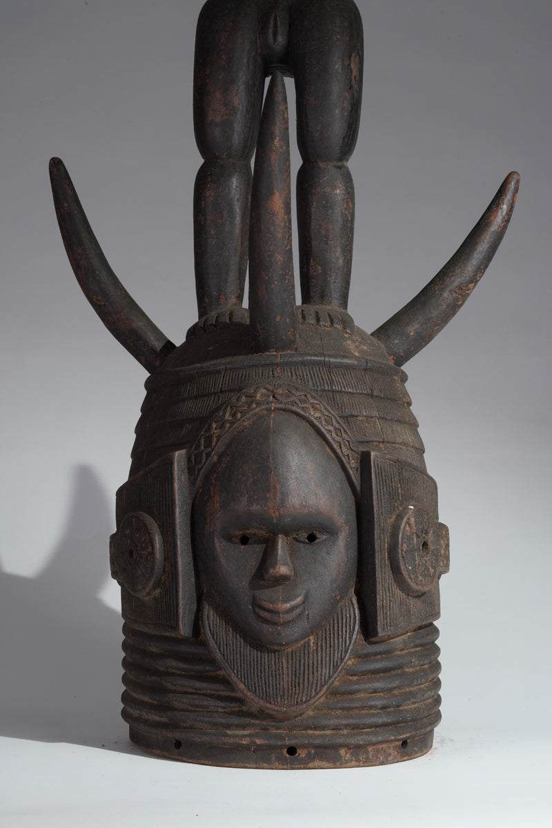 This exceptional helmet mask