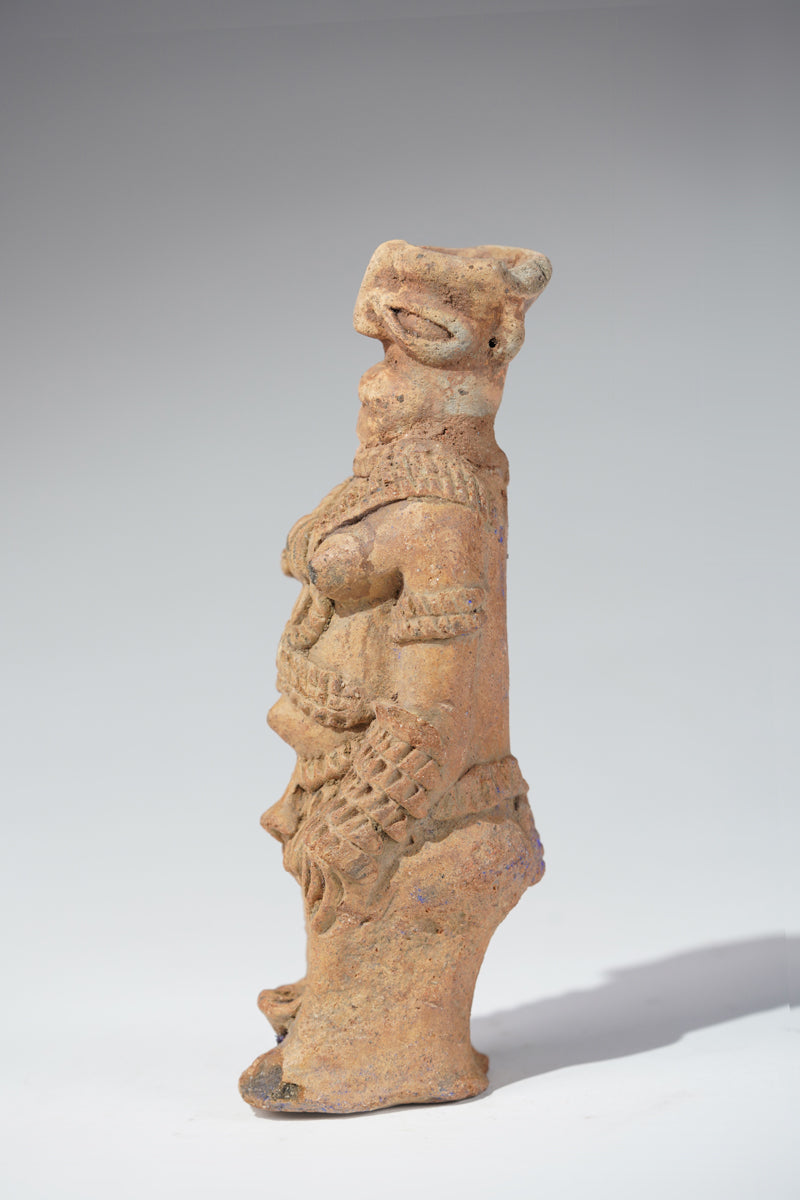 A Komaland Terrakotta-Skulptur