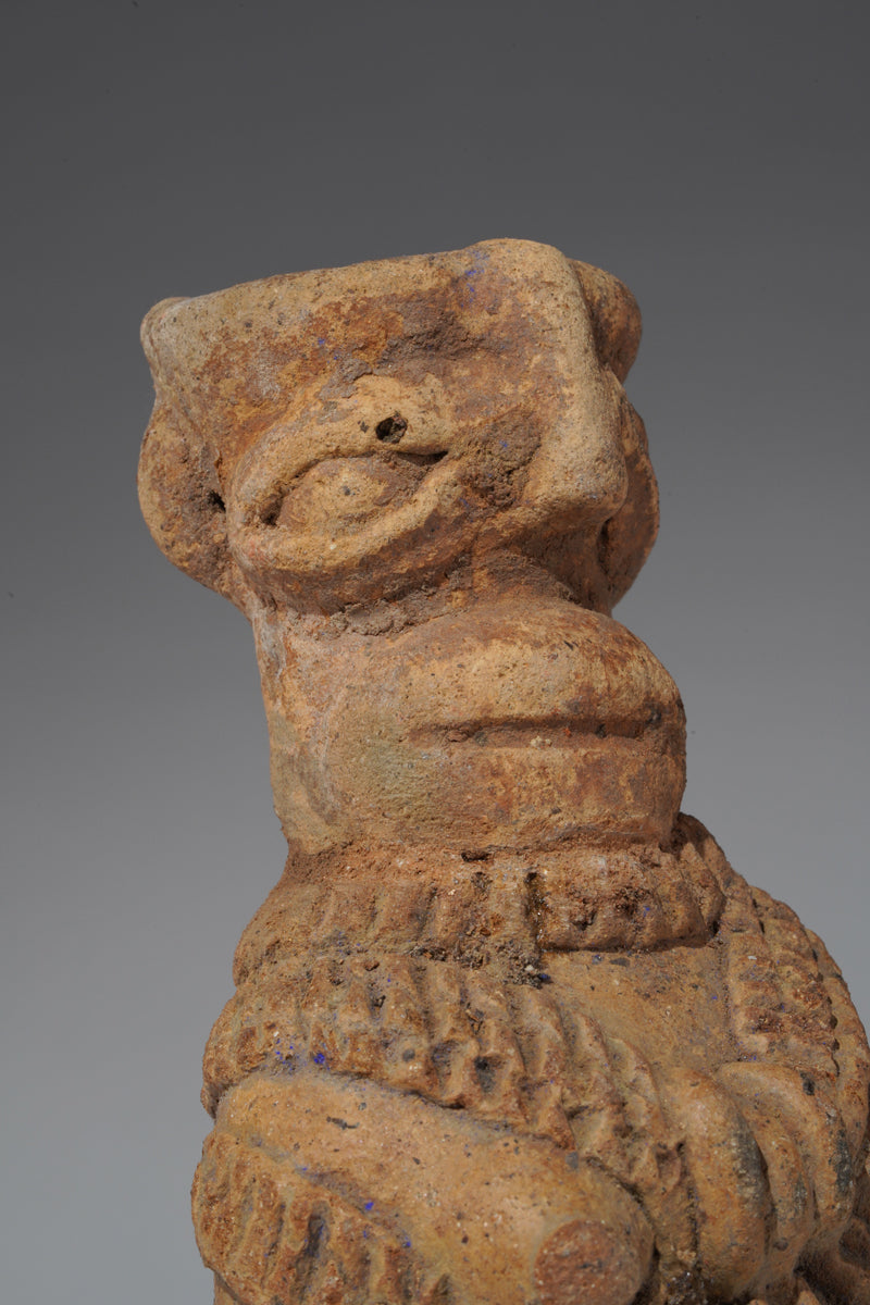 A Komaland Terrakotta-Skulptur