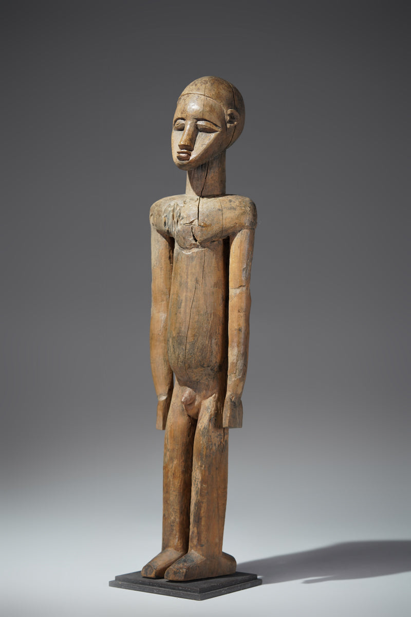 A male sculpture attributed to Bimtiote Dah