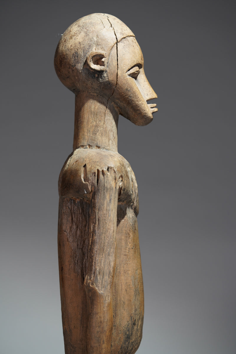 A male sculpture attributed to Bimtiote Dah