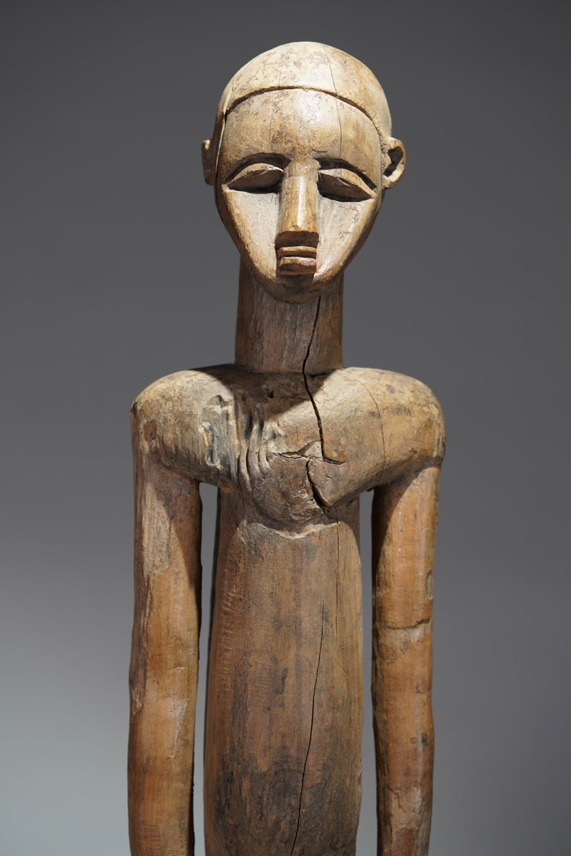 A male sculpture attributed to Bimtiote Dah