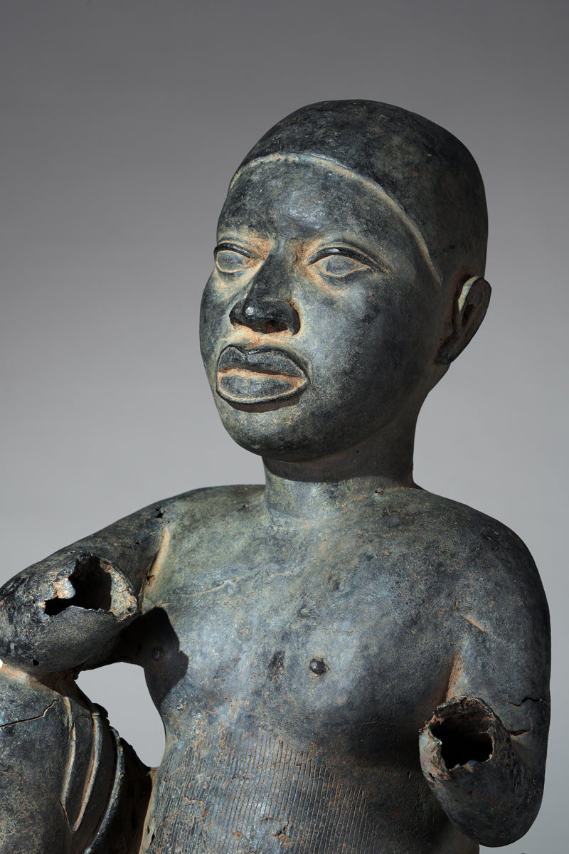 This fragmentary Tada sculpture