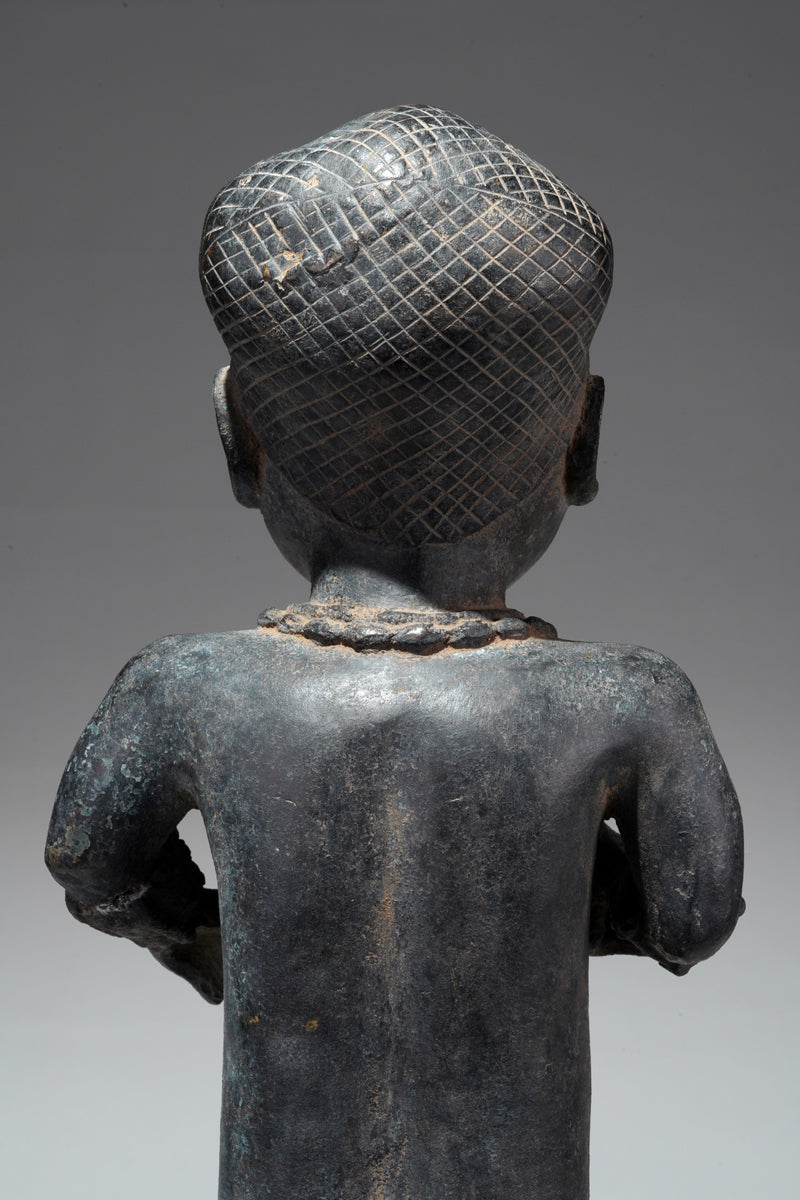 Two Esieku Figures