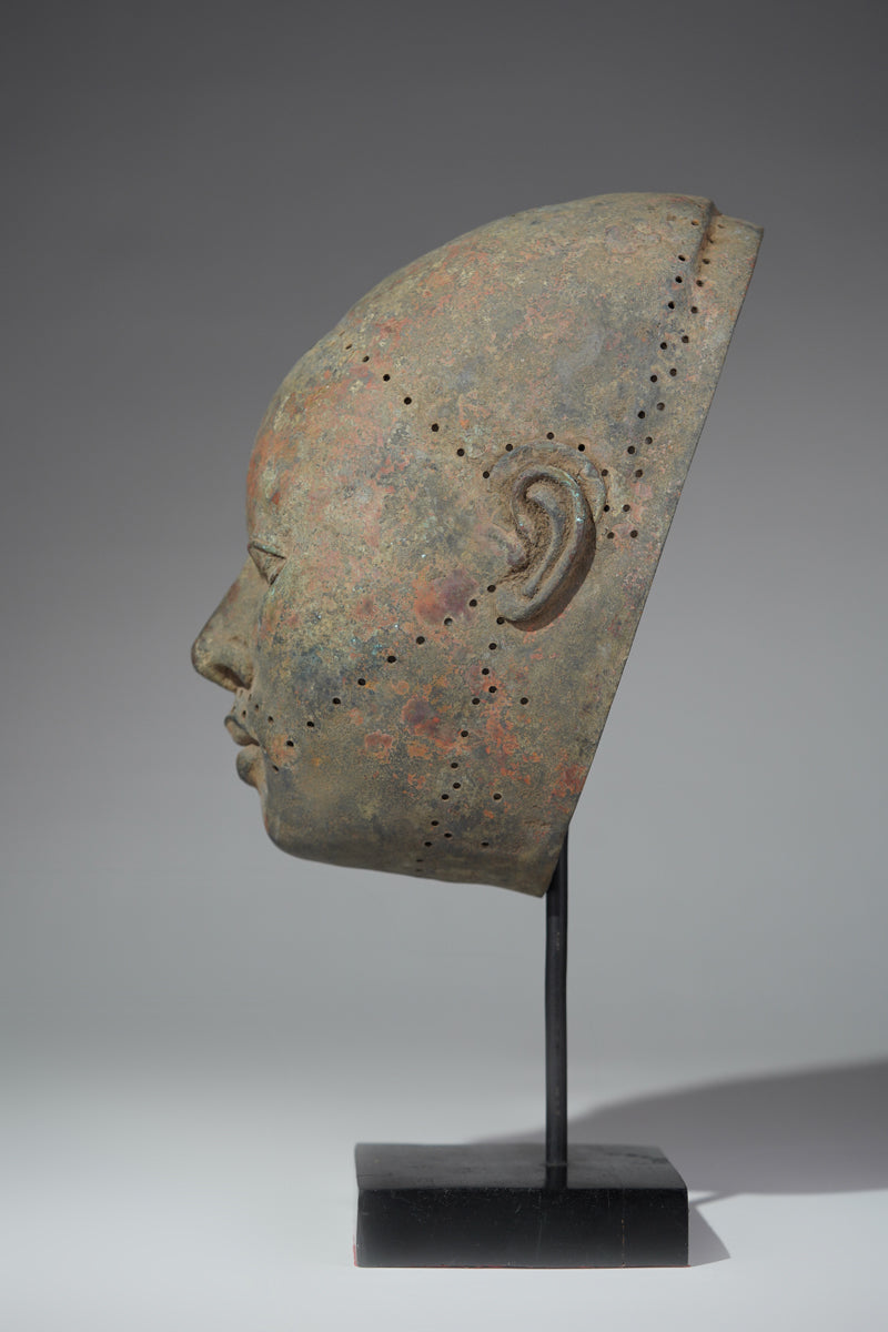 A funeral mask