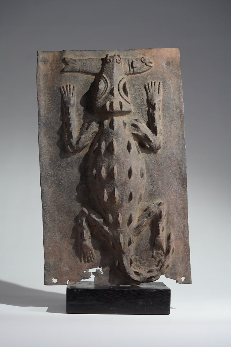 This fragmentary Benin Bronze plate