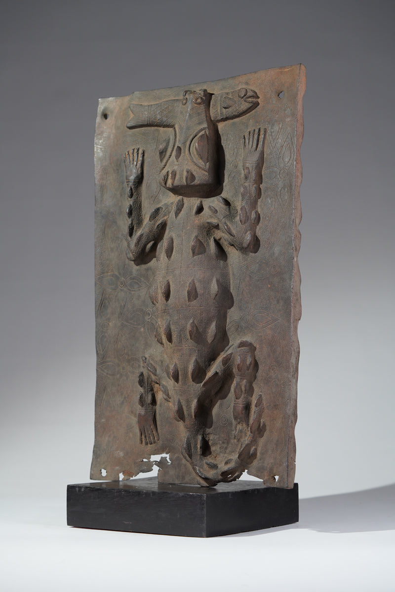 This fragmentary Benin Bronze plate