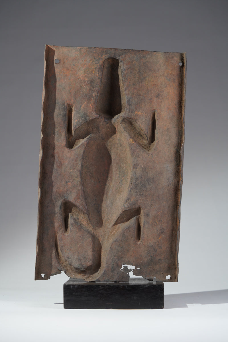 This fragmentary Benin Bronze plate