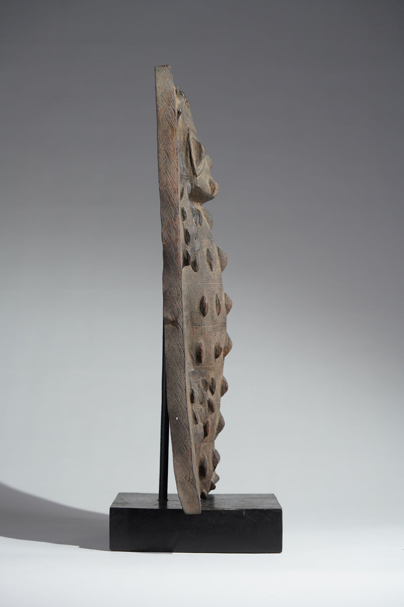 This fragmentary Benin Bronze plate