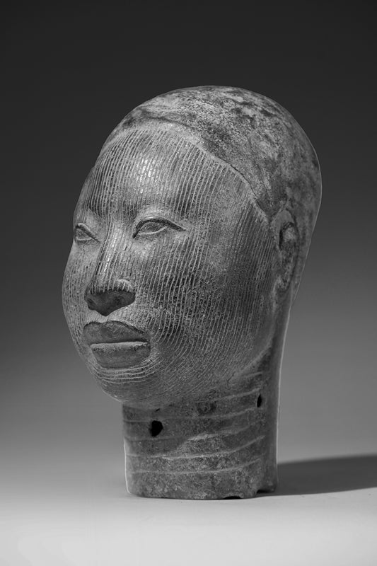 The corpus of cast copper-alloy heads conventionally