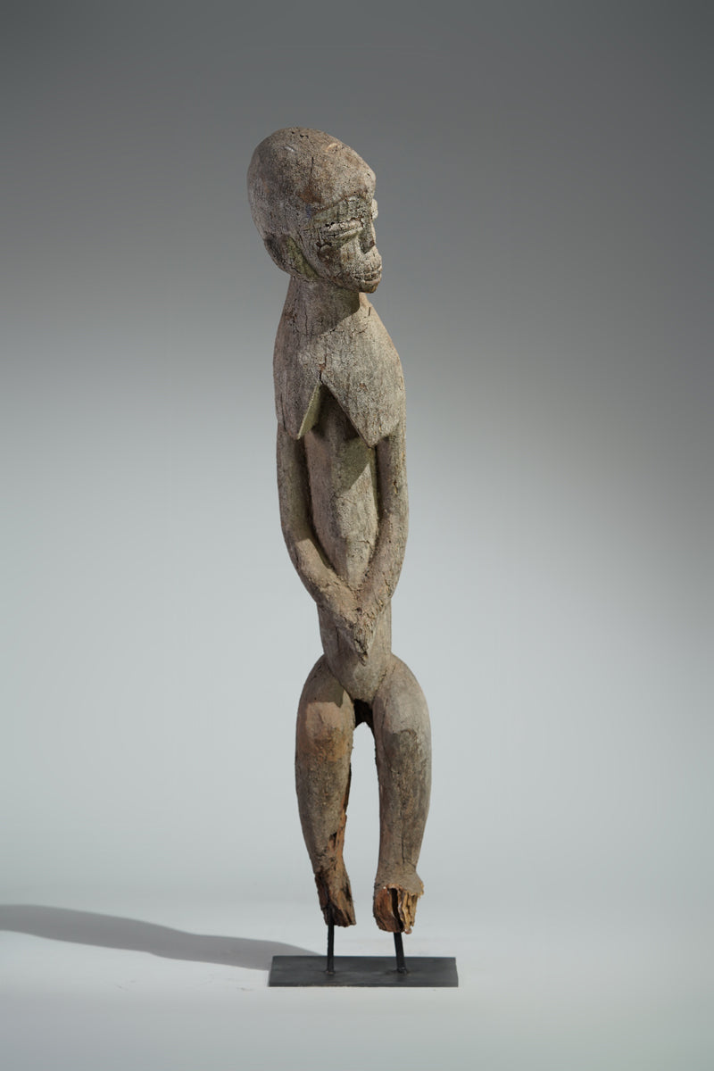 A fragmentary Lobi sculpture