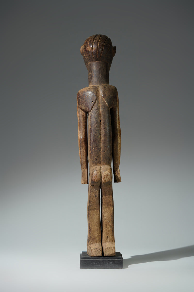 A male sculpture attributed to Bimtiote Dah