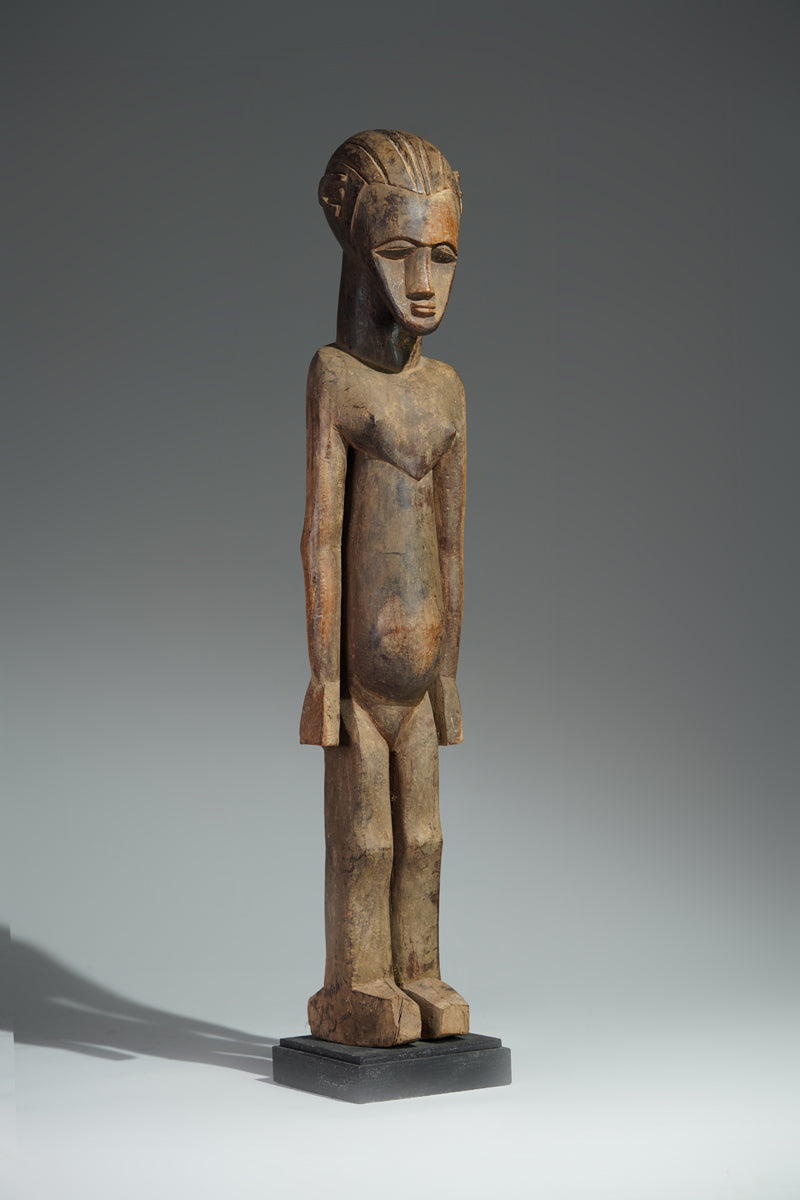 A male sculpture attributed to Bimtiote Dah