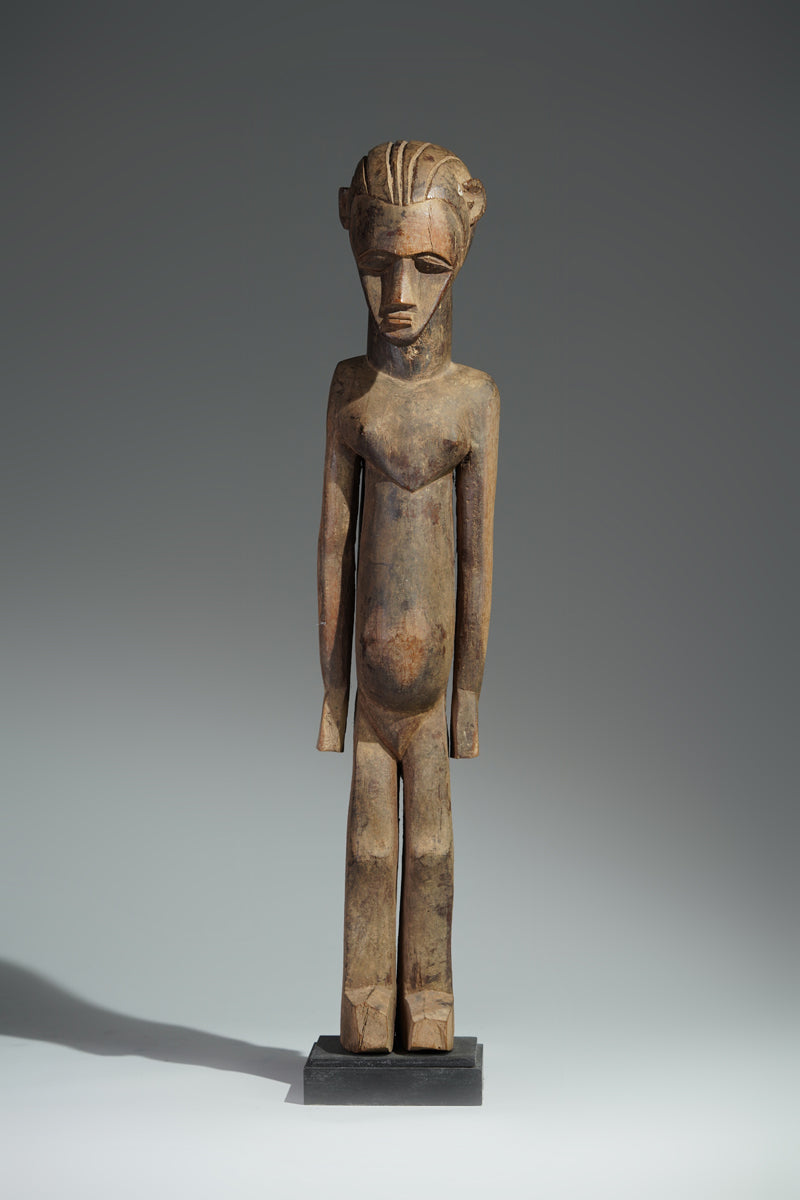 A male sculpture attributed to Bimtiote Dah