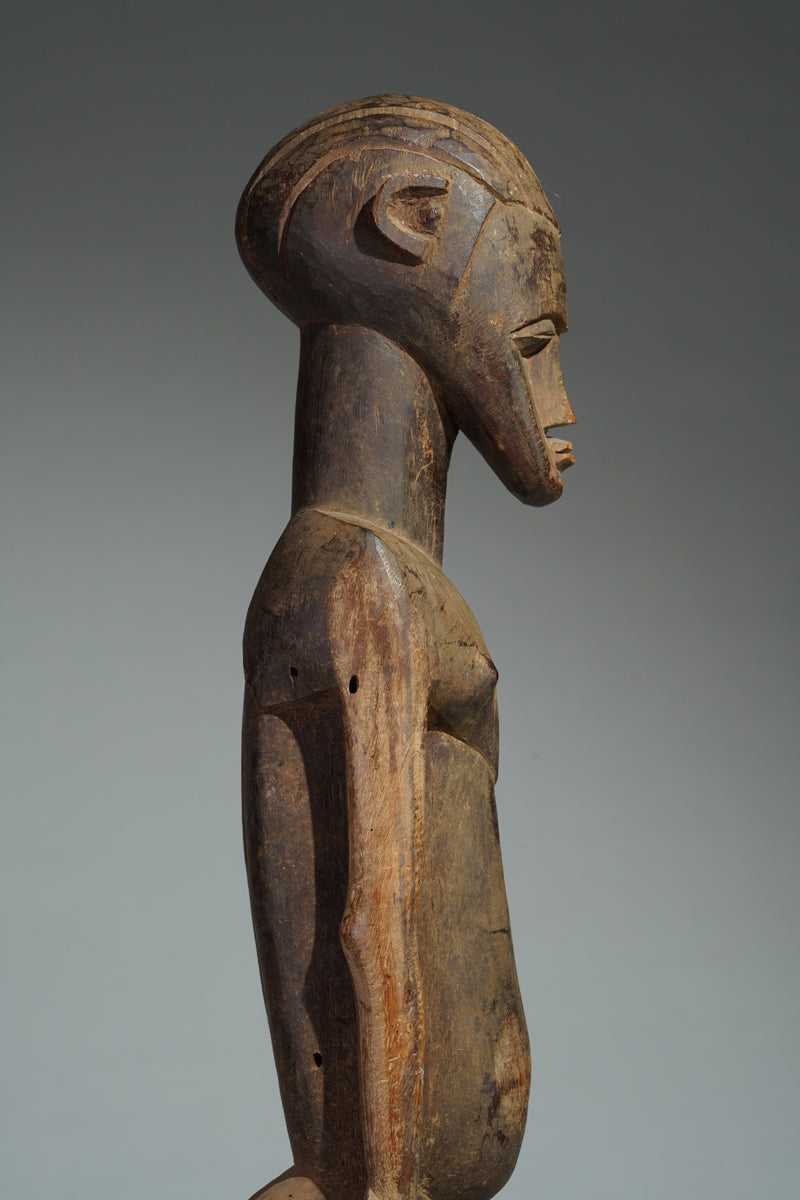 A male sculpture attributed to Bimtiote Dah
