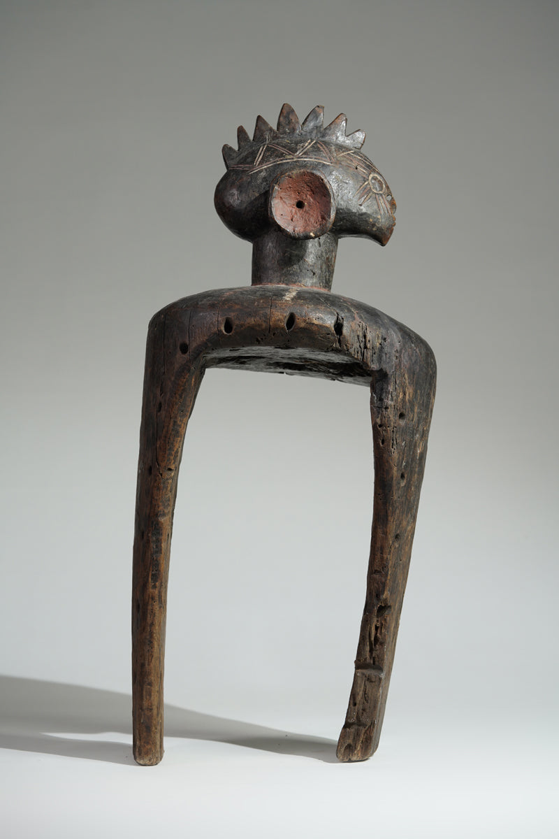 A Mumuye shoulder mask