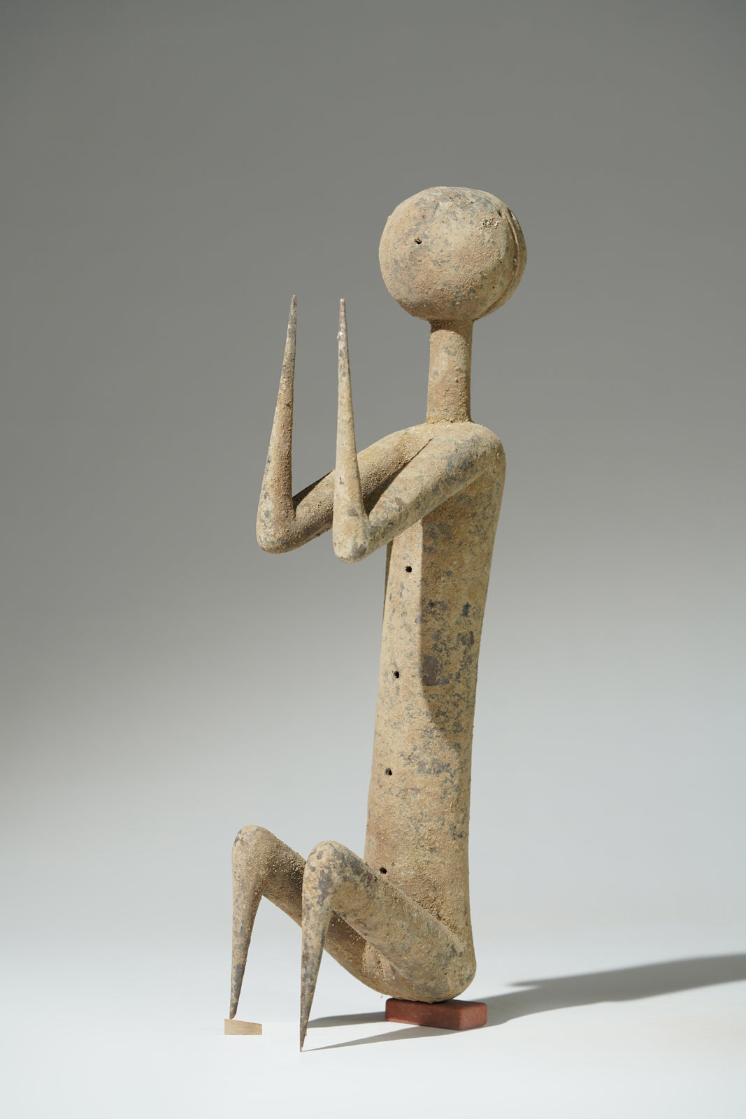 This remarkable pair of Prampram figures