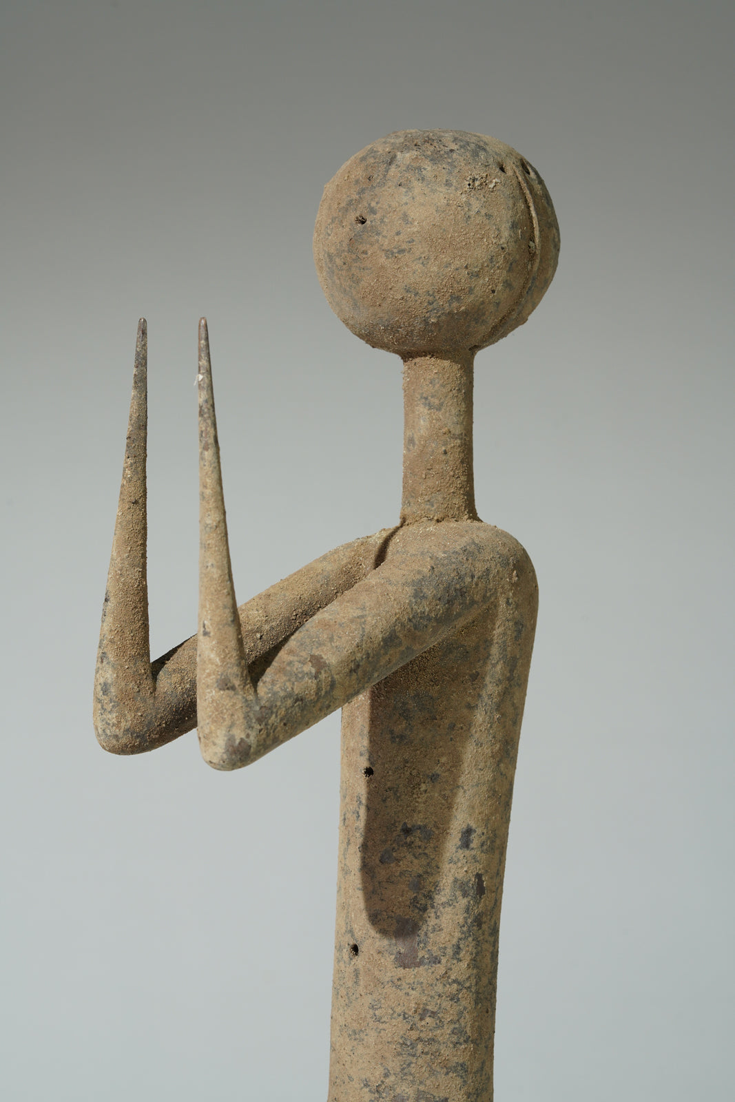 This remarkable pair of Prampram figures