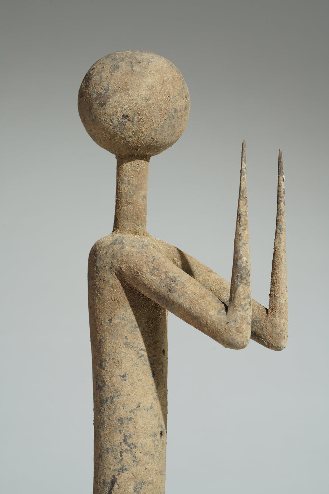 This remarkable pair of Prampram figures