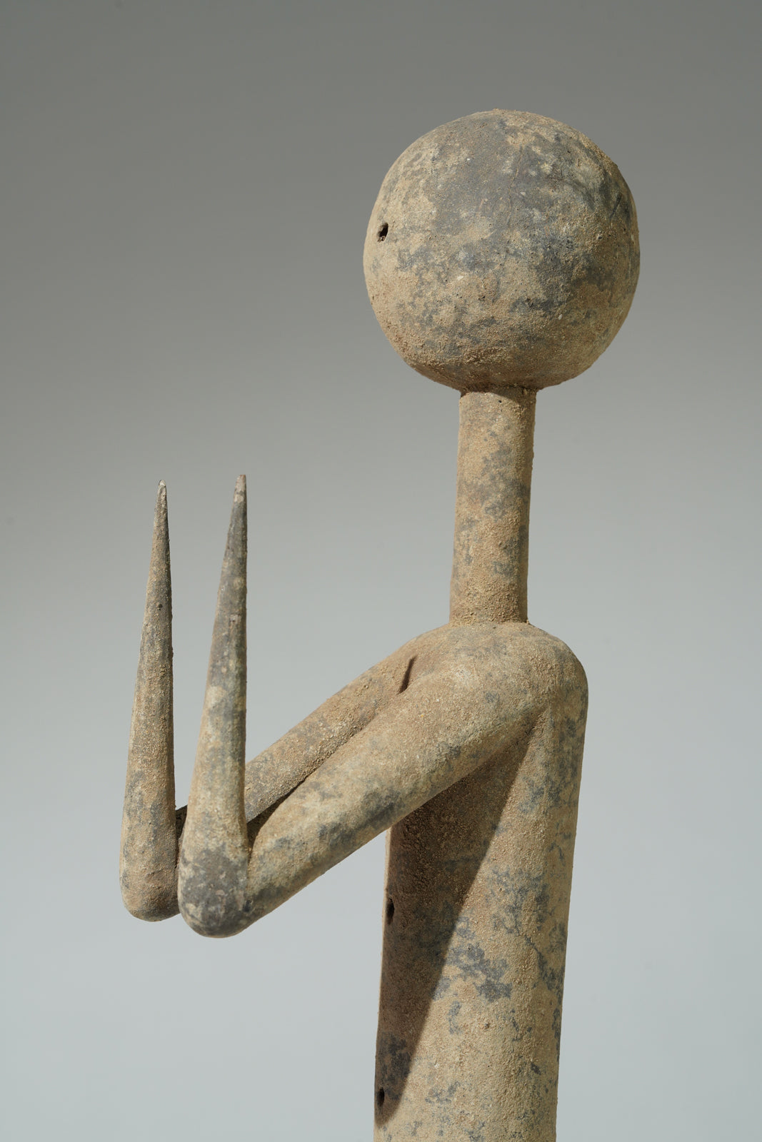 This remarkable pair of Prampram figures
