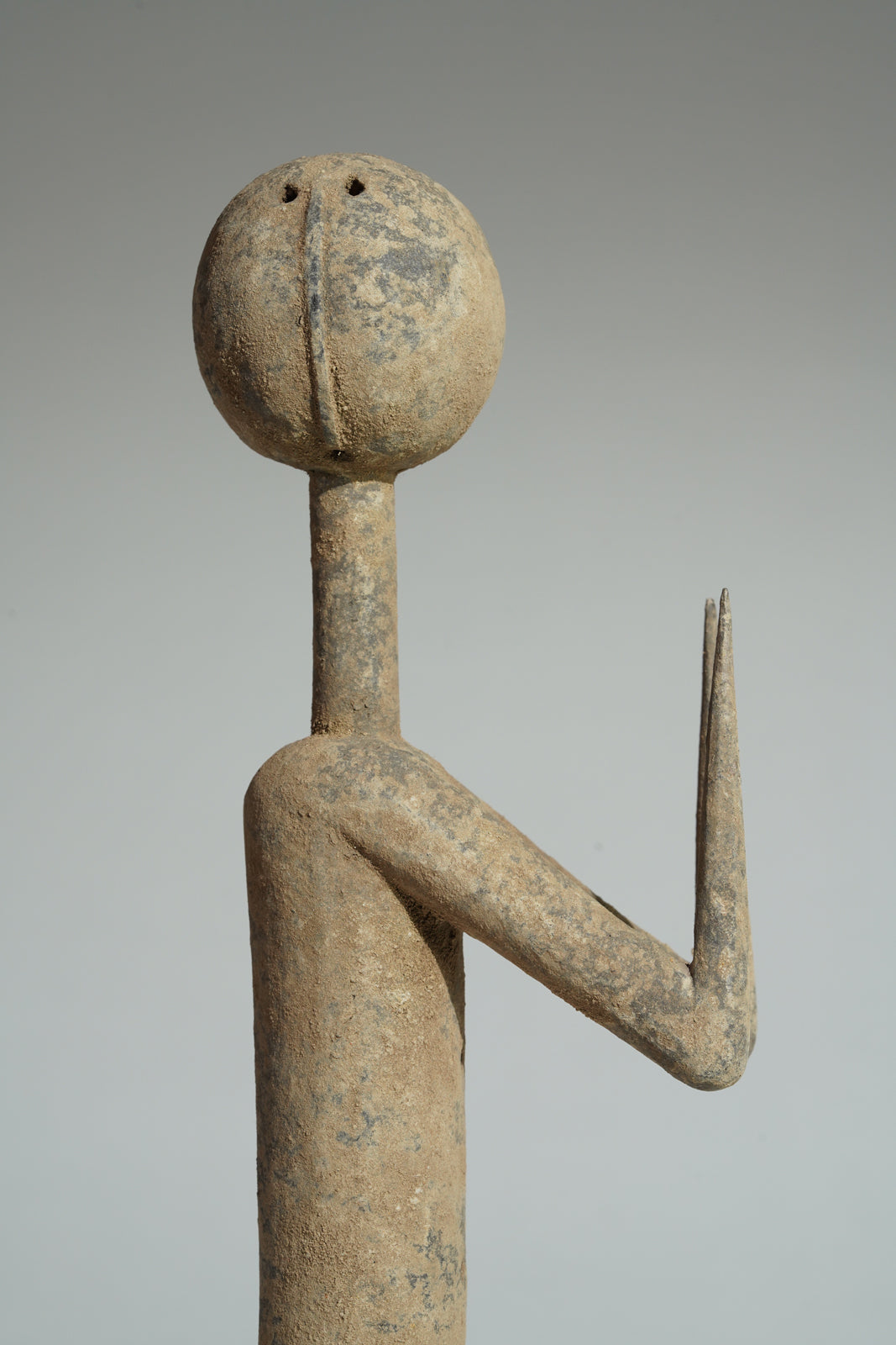 This remarkable pair of Prampram figures