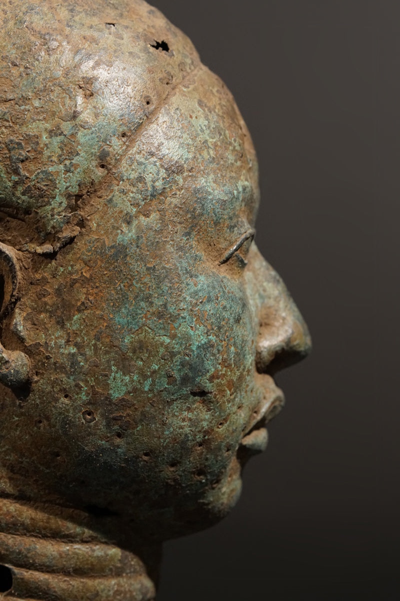 An Ife bronze head