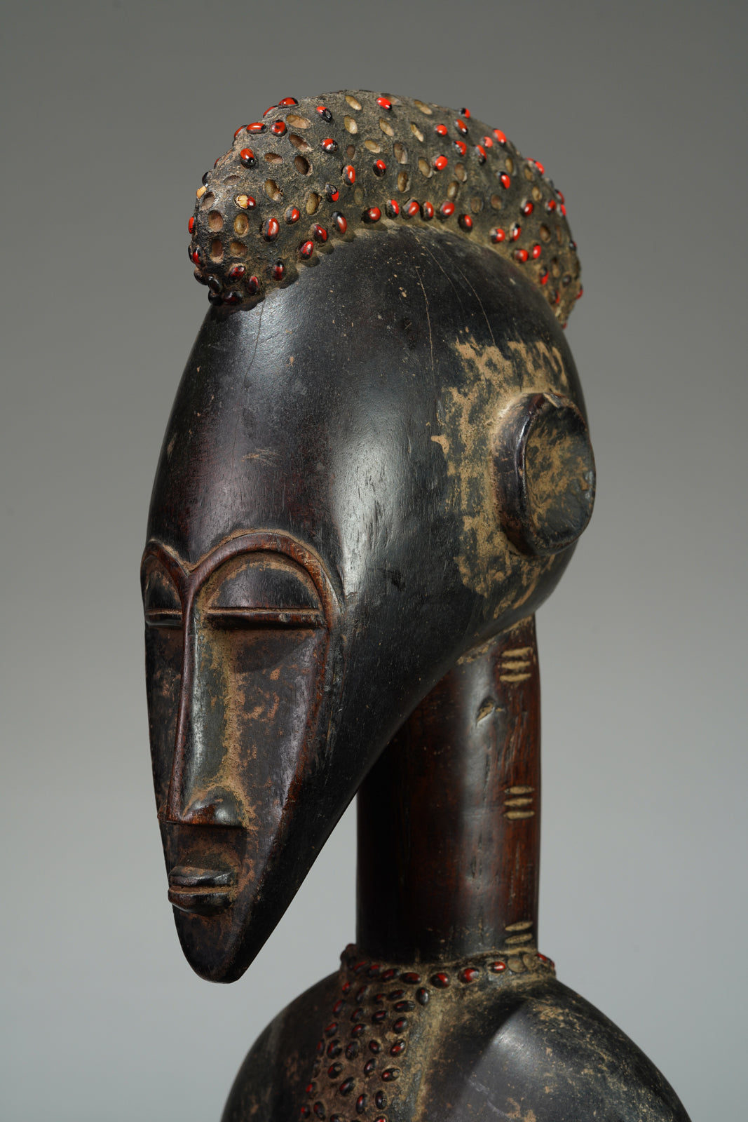 A female Senufo Rhythmpounder (Déblé)