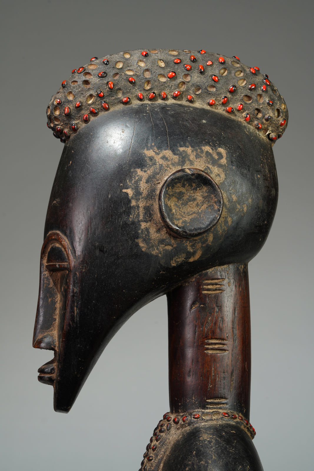 A female Senufo Rhythmpounder (Déblé)