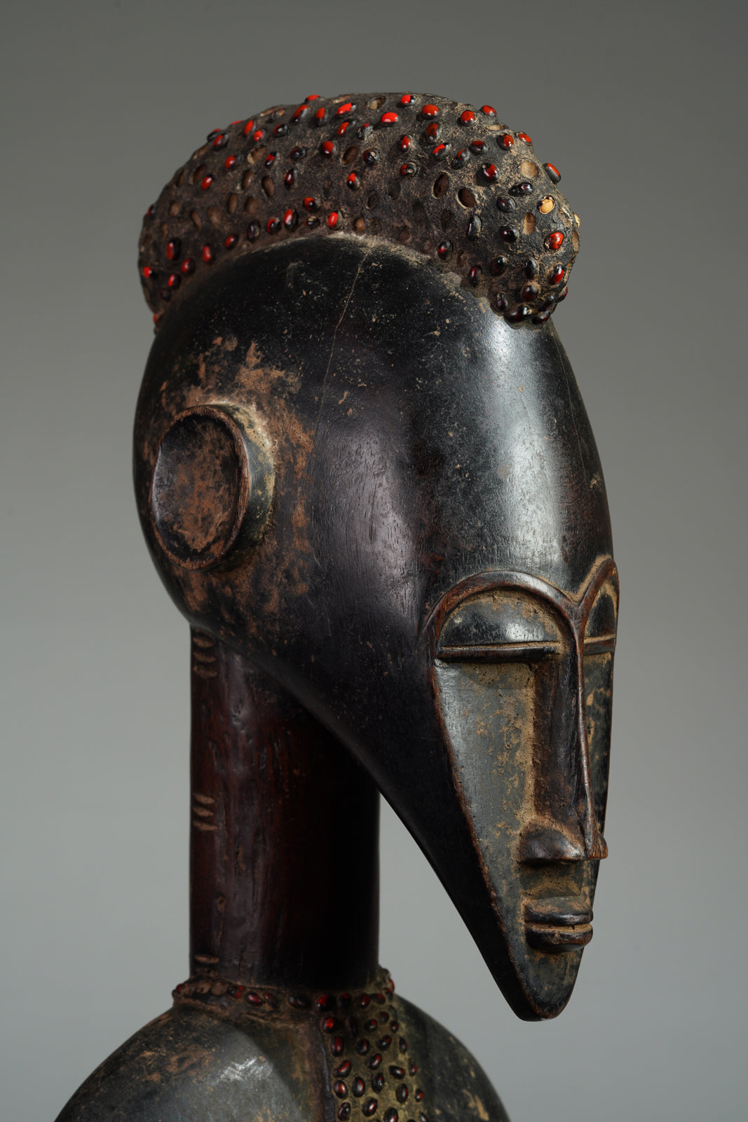 A female Senufo Rhythmpounder (Déblé)