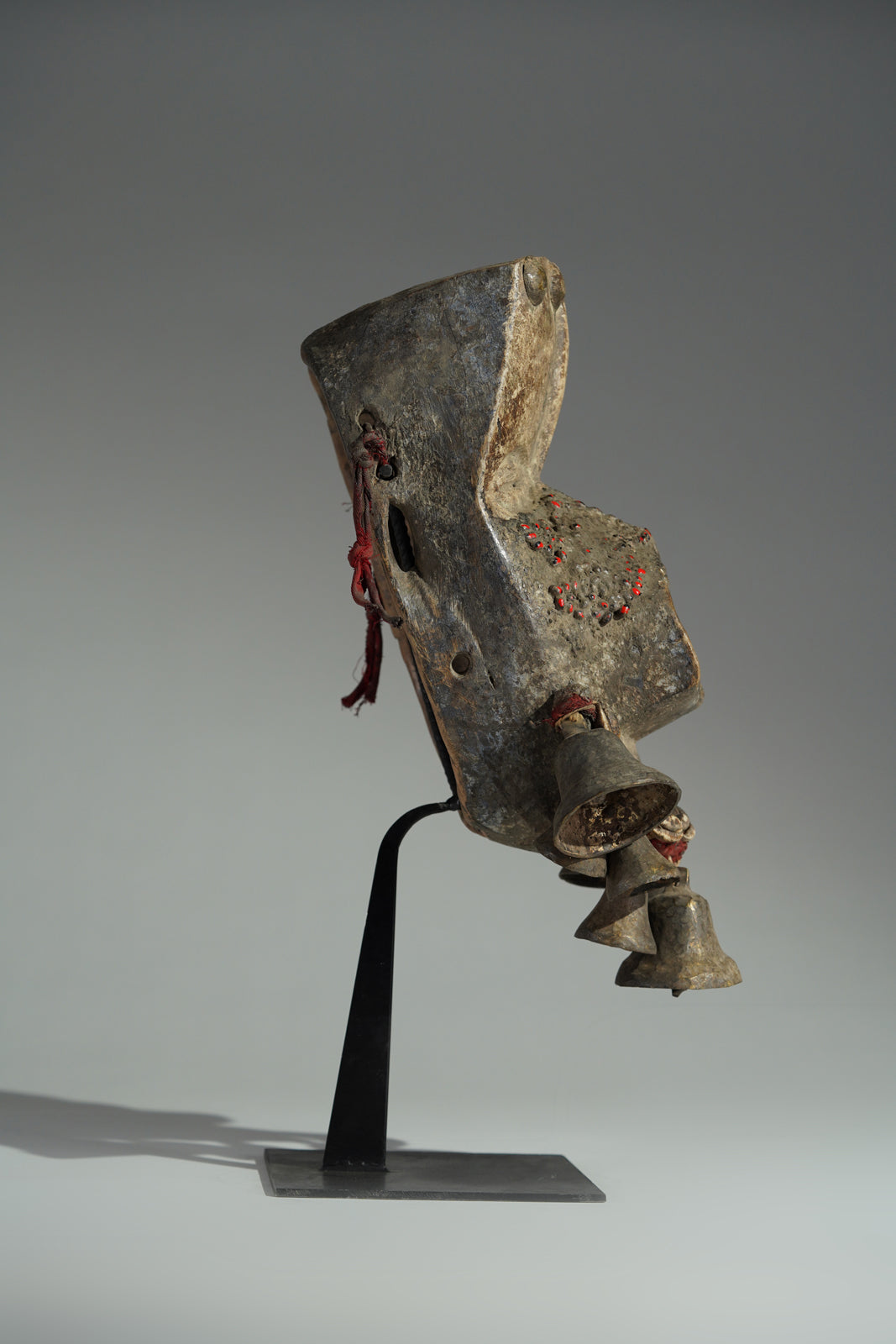 A We (Guéré) Mask