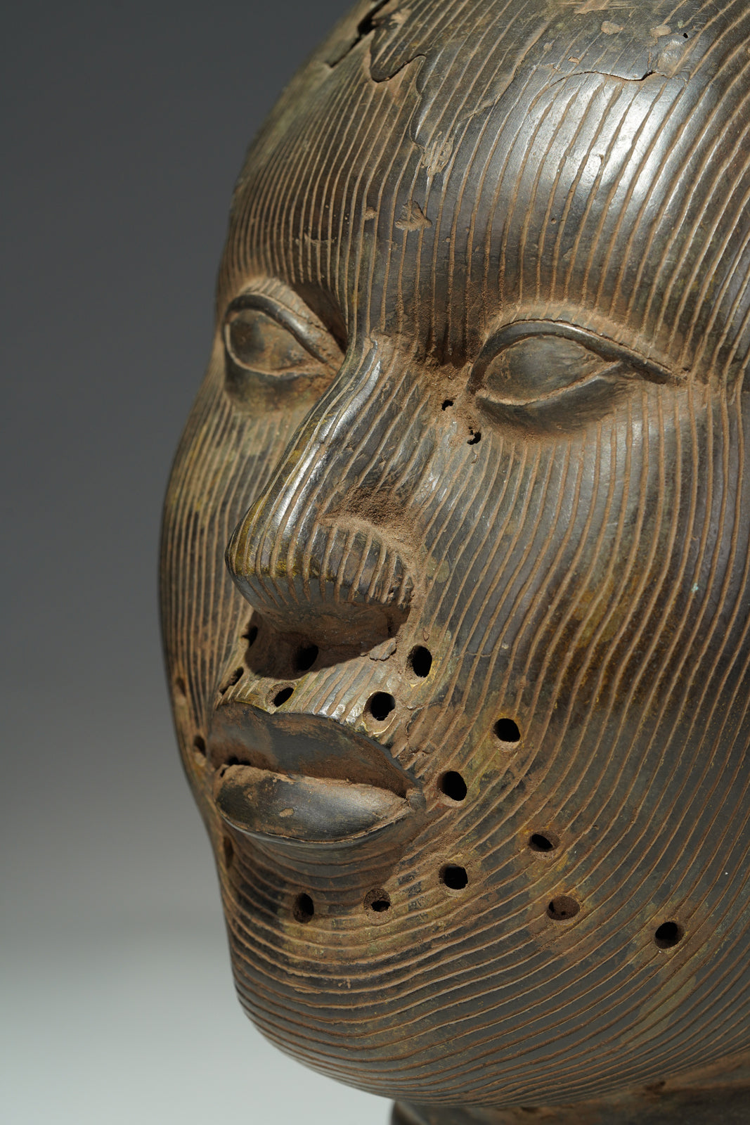 A Bronze head Oba
