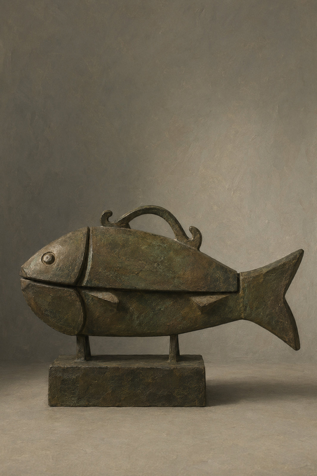 Fish-Shaped Lidded Box
