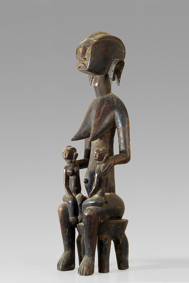 A large Bamna maternity