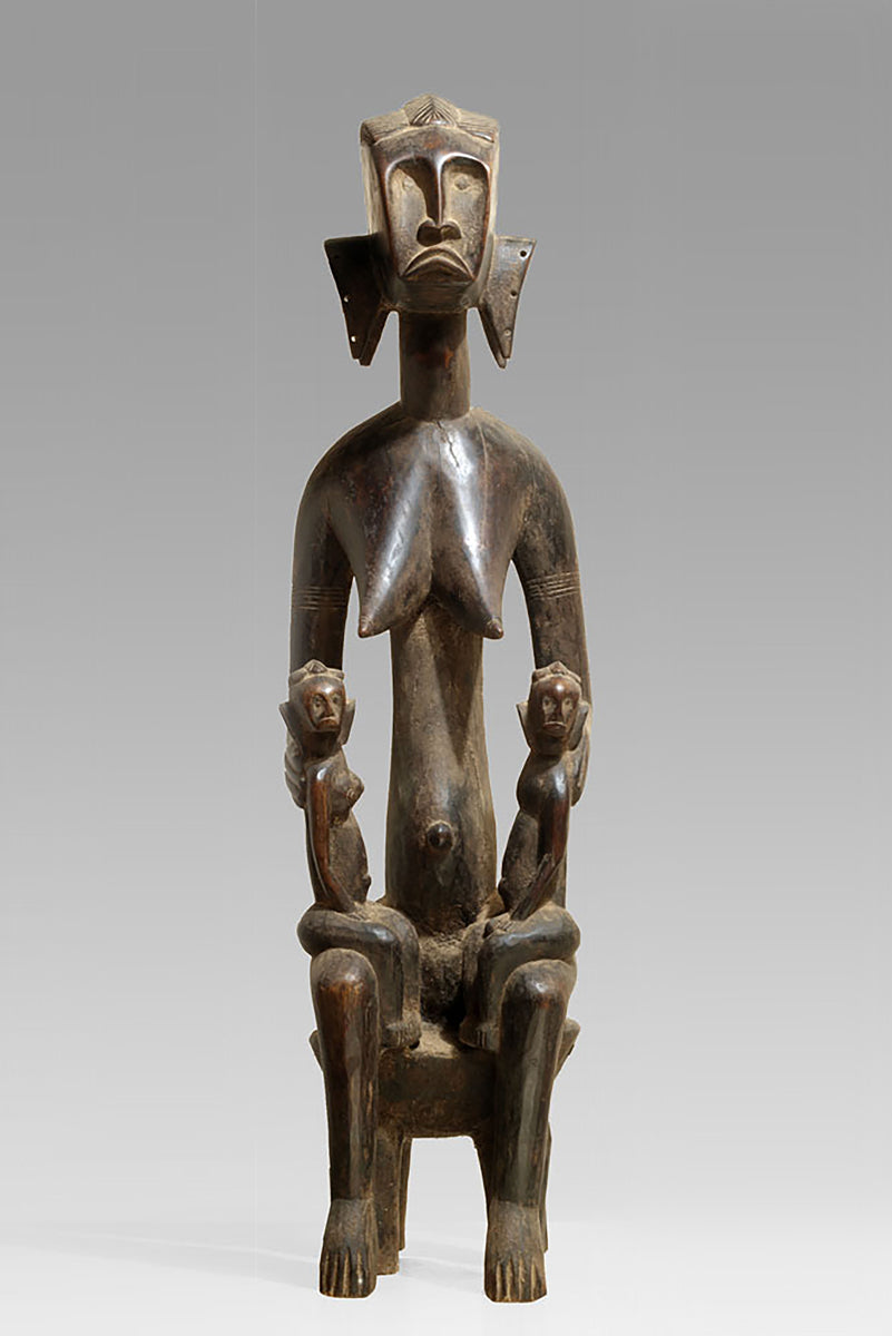 A large Bamna maternity