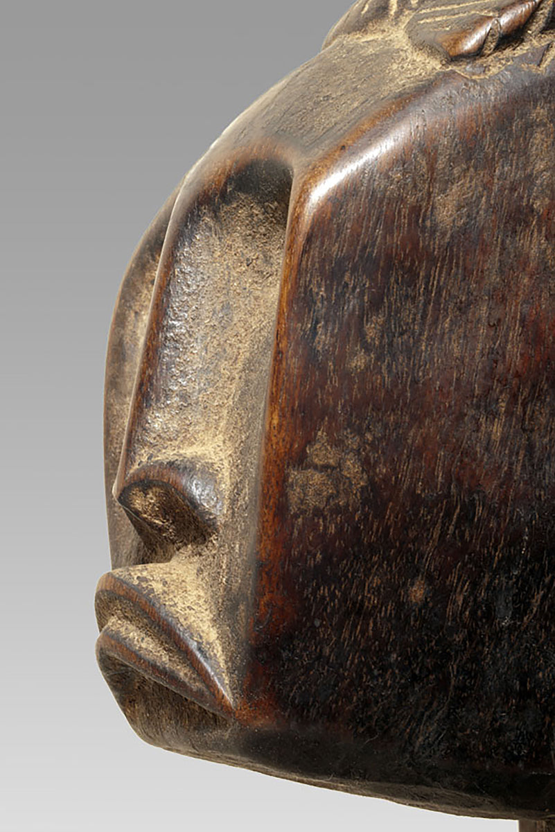 A large Bamna maternity