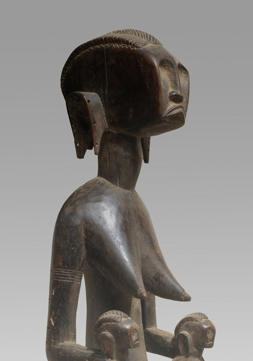 A large Bamna maternity