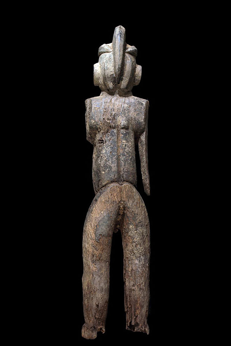 A male Lobi sculpture