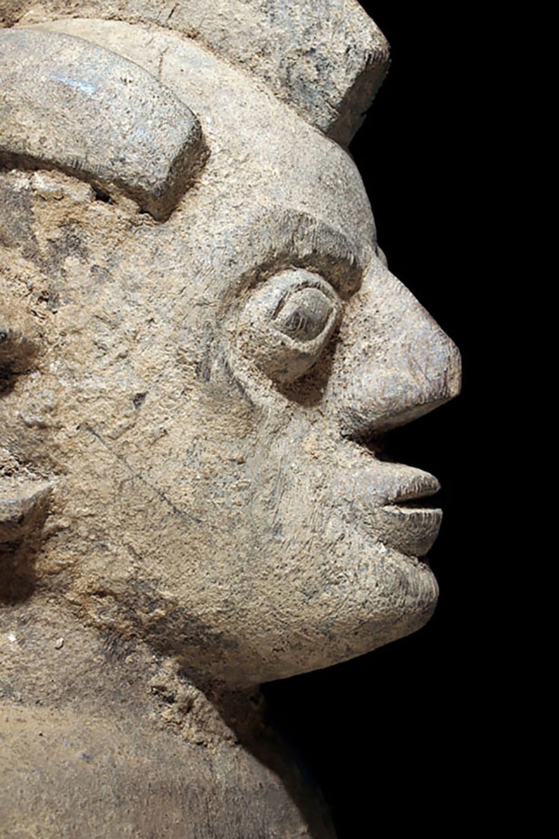 A male Lobi sculpture