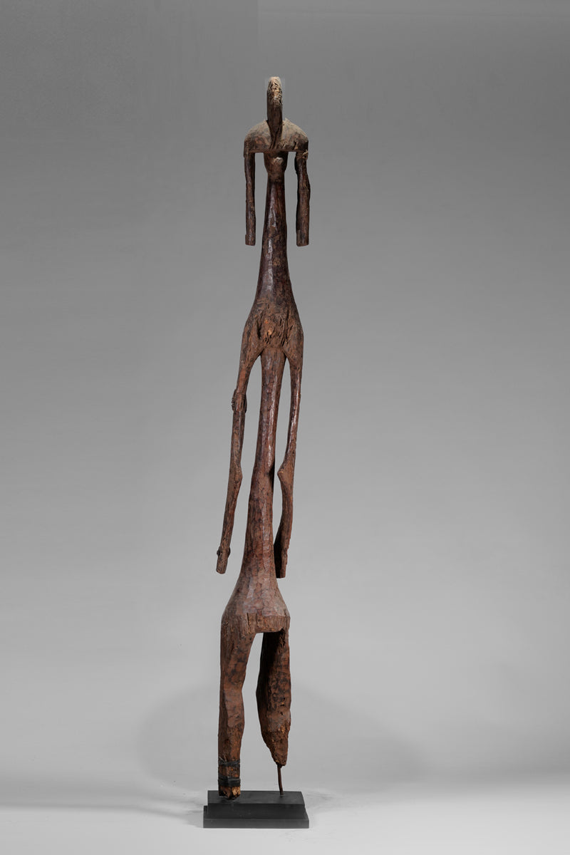 A very tall Mumuye sculpture
