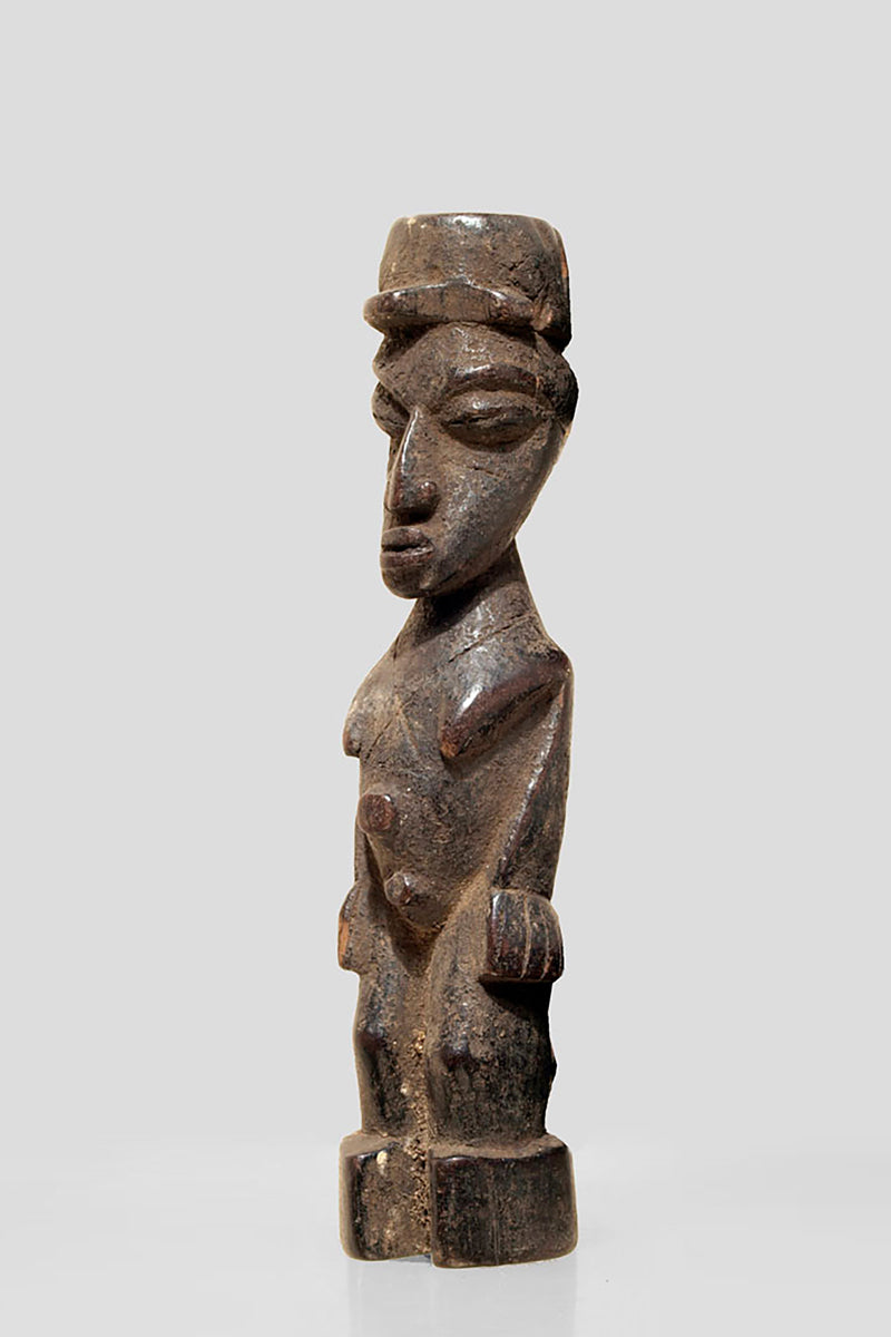 A fragmentary Lobi sculpture